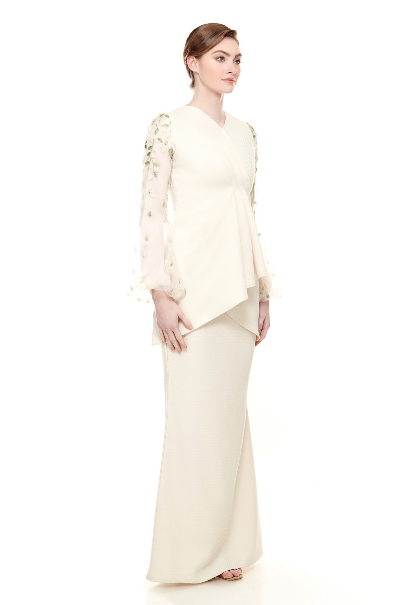 DHEARA KURUNG IN BABY YELLOW