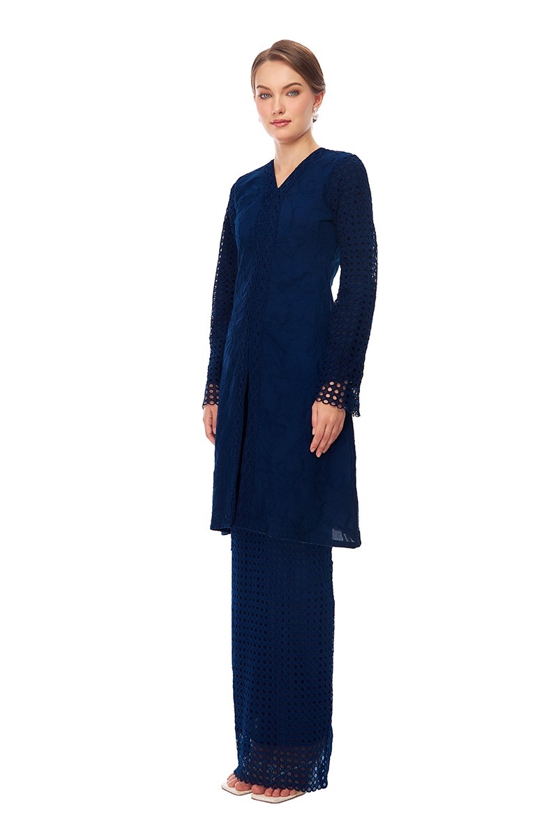 RIEYNAH KURUNG IN NAVY BLUE