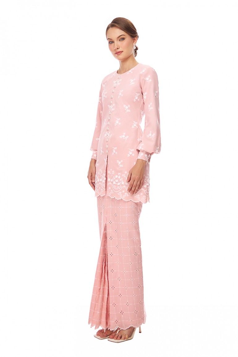 CATRIONA KURUNG IN LIGHT PINK