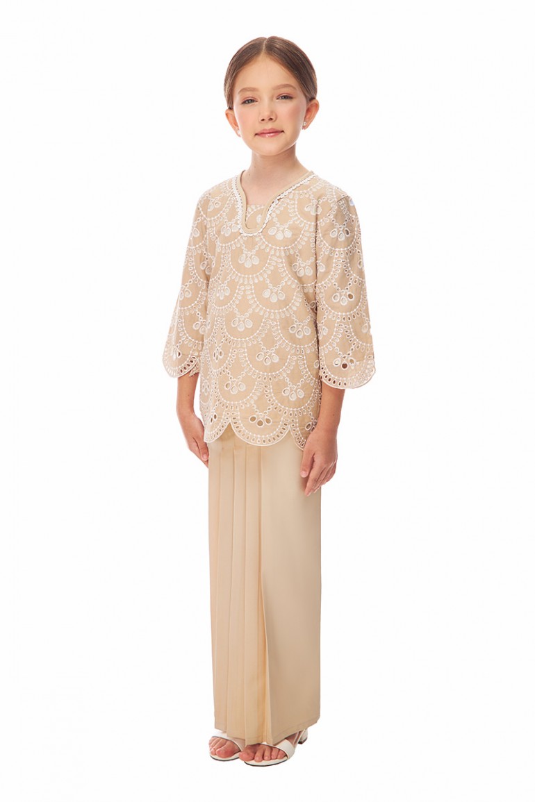 CHARISSA KURUNG KIDS IN NUDE