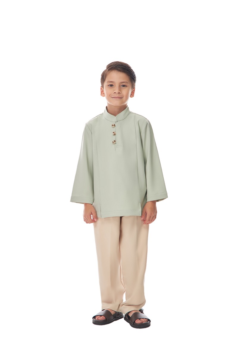 ARRYAN KURTA KIDS IN GREEN