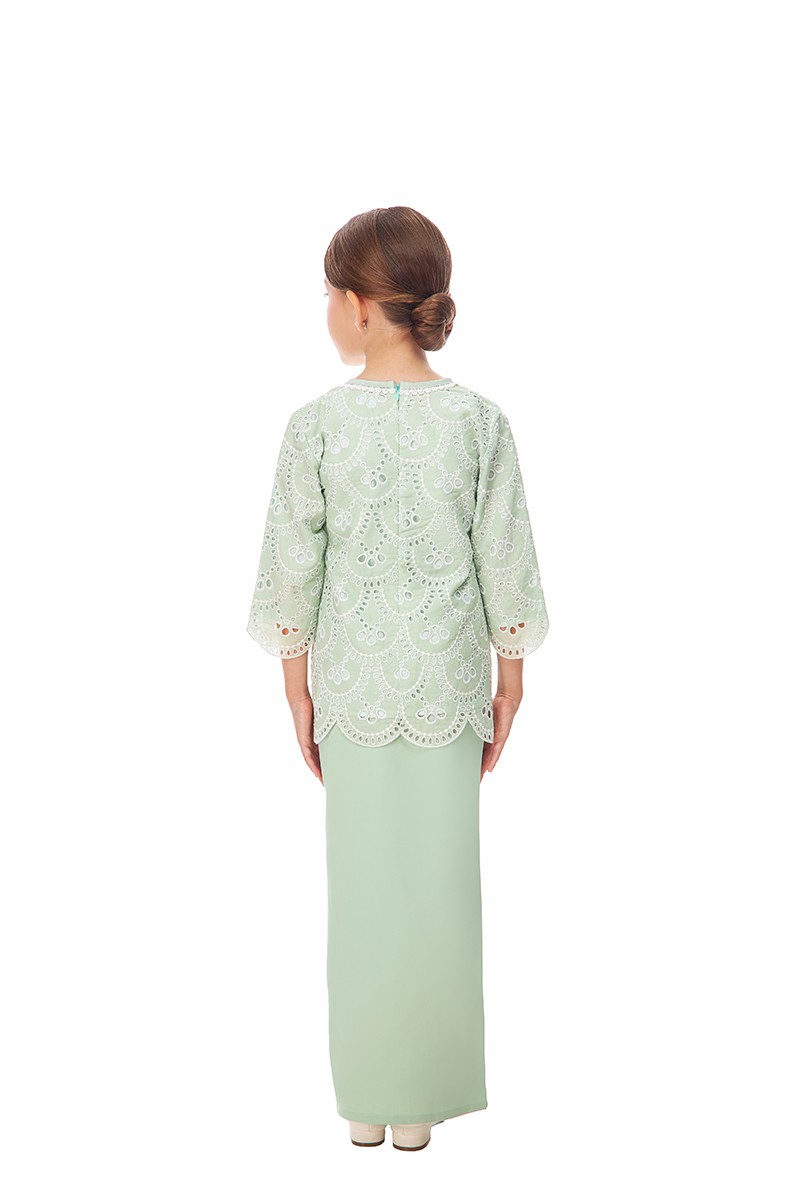 CHARISSA KURUNG KIDS IN GREEN