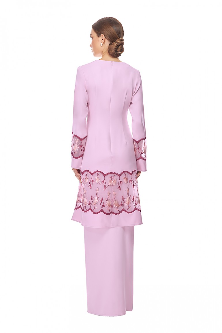 CELESTIA KURUNG IN PASTEL PINK