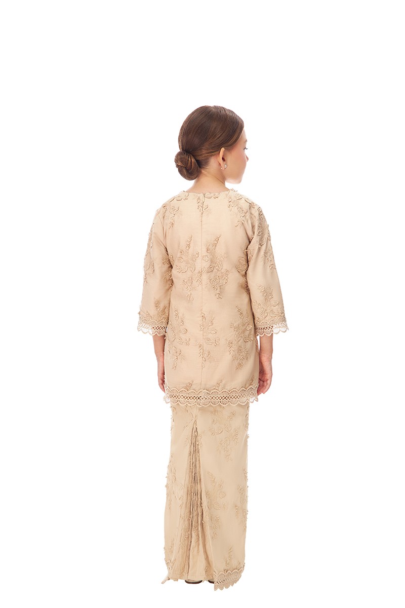 RALISYA KURUNG KIDS IN NUDE