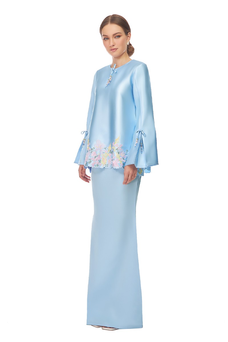 JENIPHER KURUNG IN BLUE