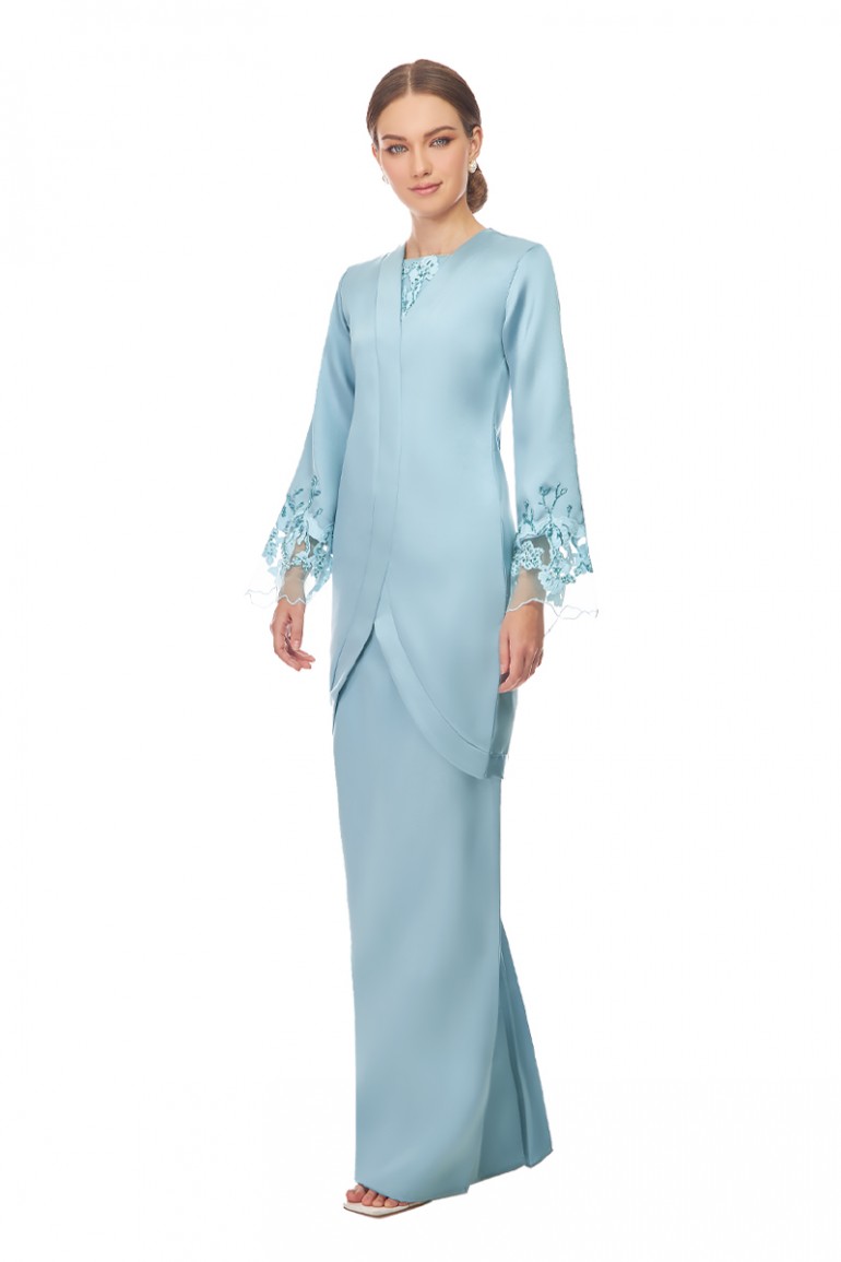 LOLA KURUNG IN DUSTY BLUE