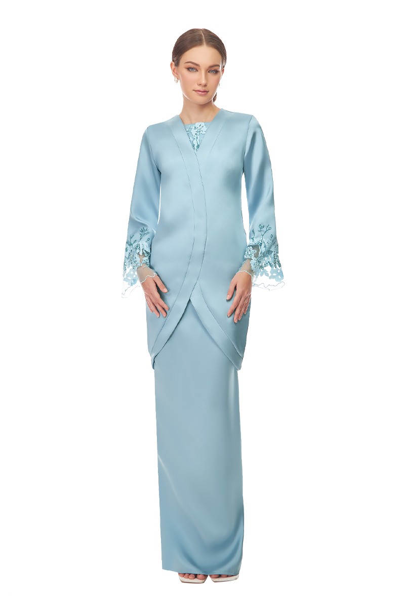 LOLA KURUNG IN DUSTY BLUE