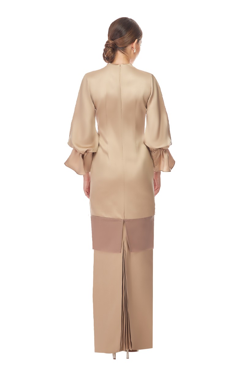 NOELLE KURUNG IN PALE BROWN