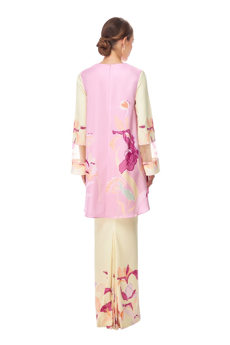 DELFINA KURUNG IN PINK