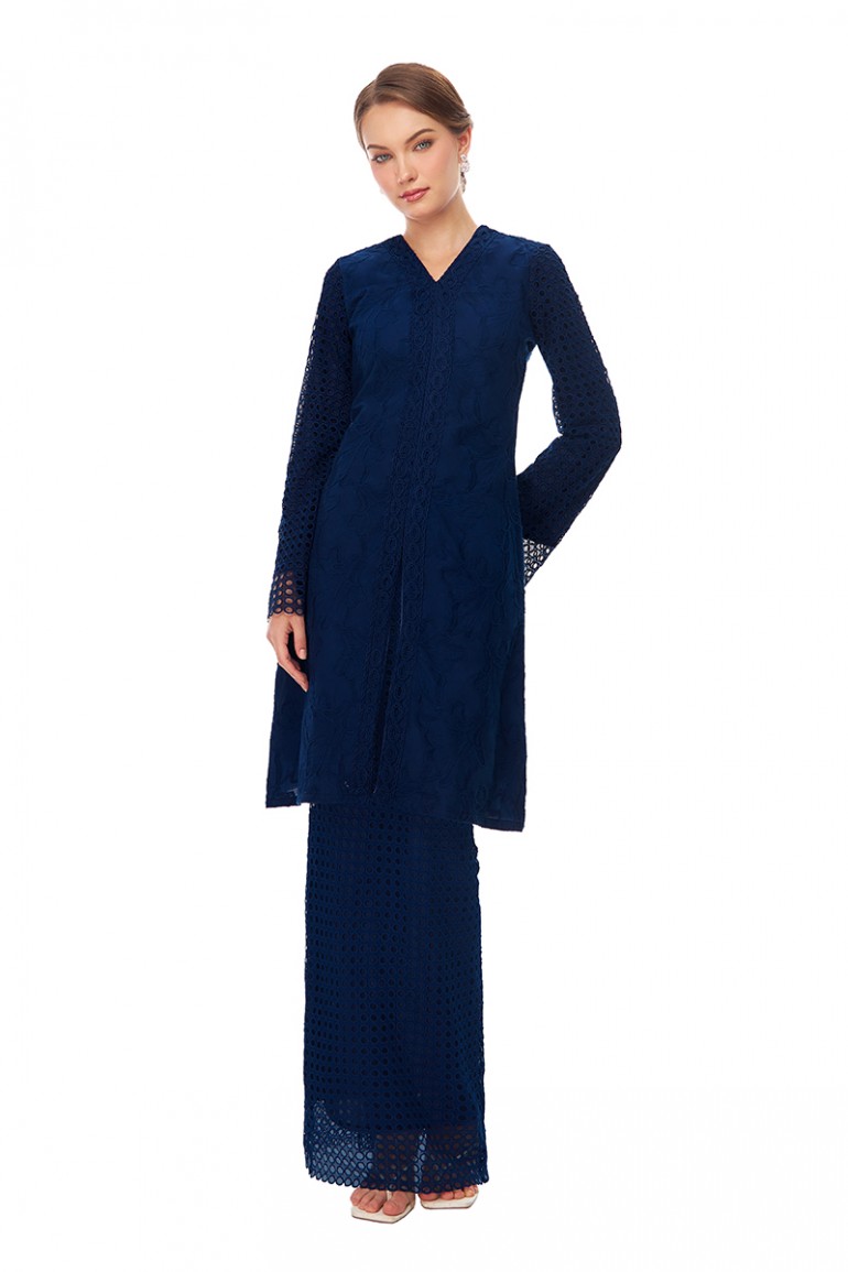 RIEYNAH KURUNG IN NAVY BLUE