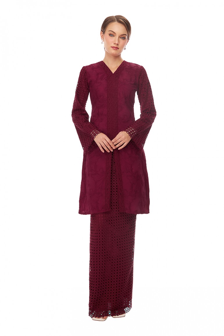 RIEYNAH KURUNG IN MAROON