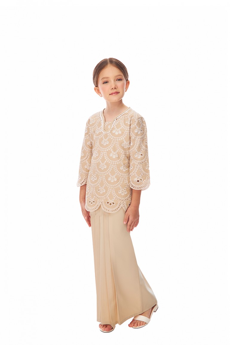 CHARISSA KURUNG KIDS IN NUDE