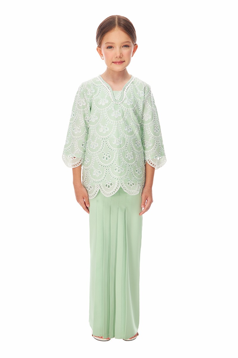 CHARISSA KURUNG KIDS IN GREEN