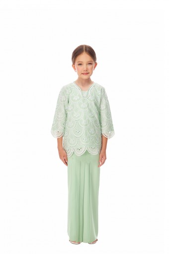 CHARISSA KURUNG KIDS IN GREEN