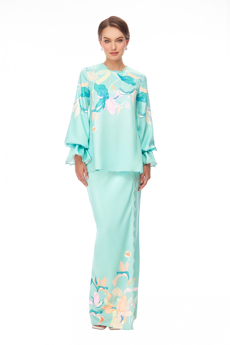 ZARYA KURUNG IN GREEN