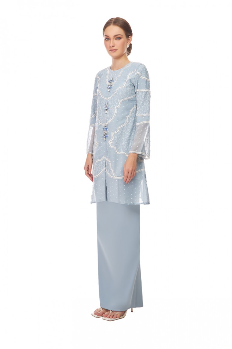 ILLIANNA KURUNG IN DUSTY BLUE