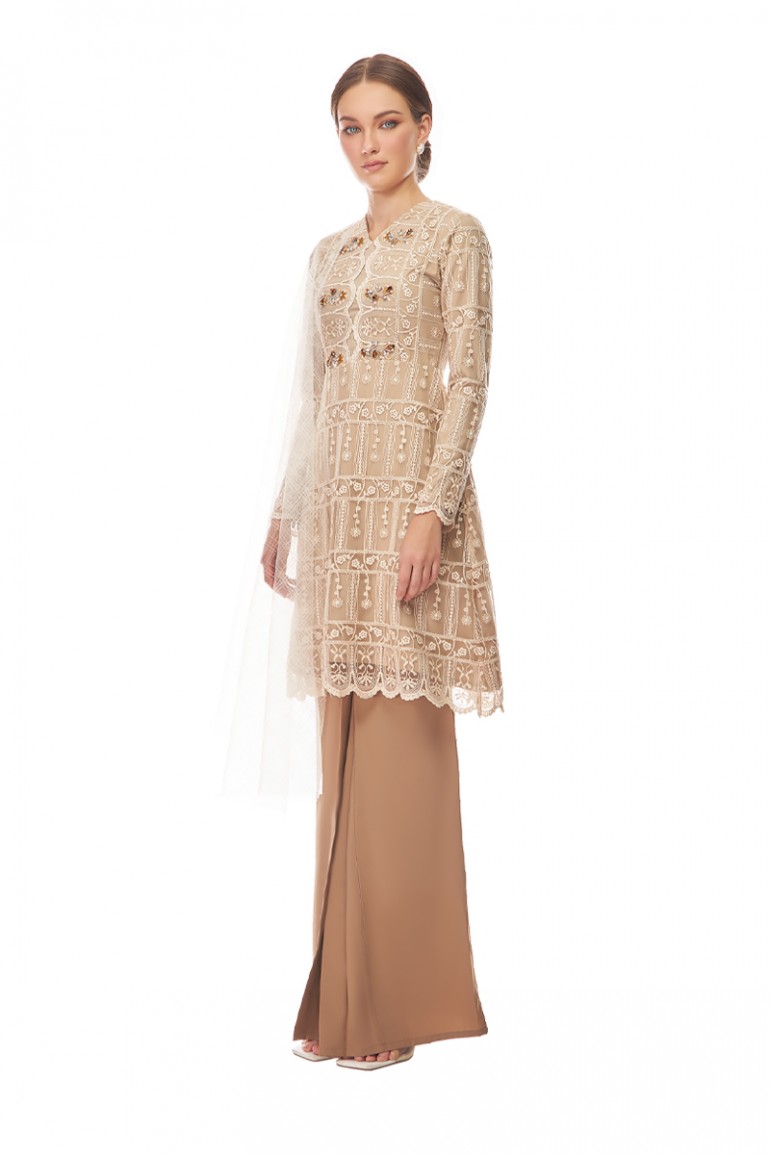 KENNEDY KURUNG IN NUDE BROWN