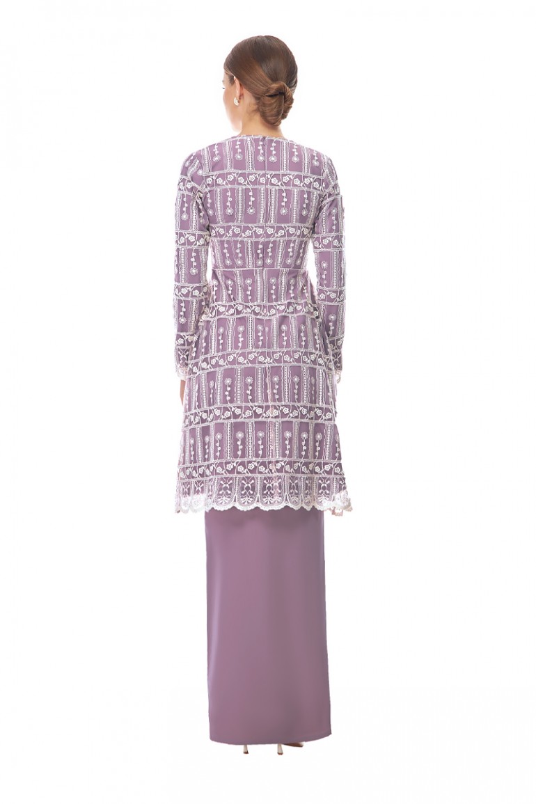 KENNEDY KURUNG IN PLUM