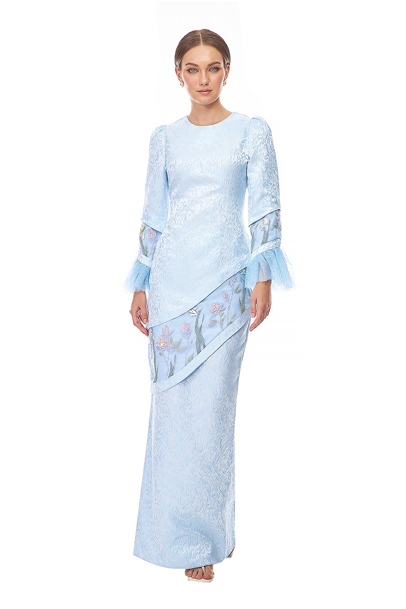 LENNOX KURUNG IN LIGHT BLUE