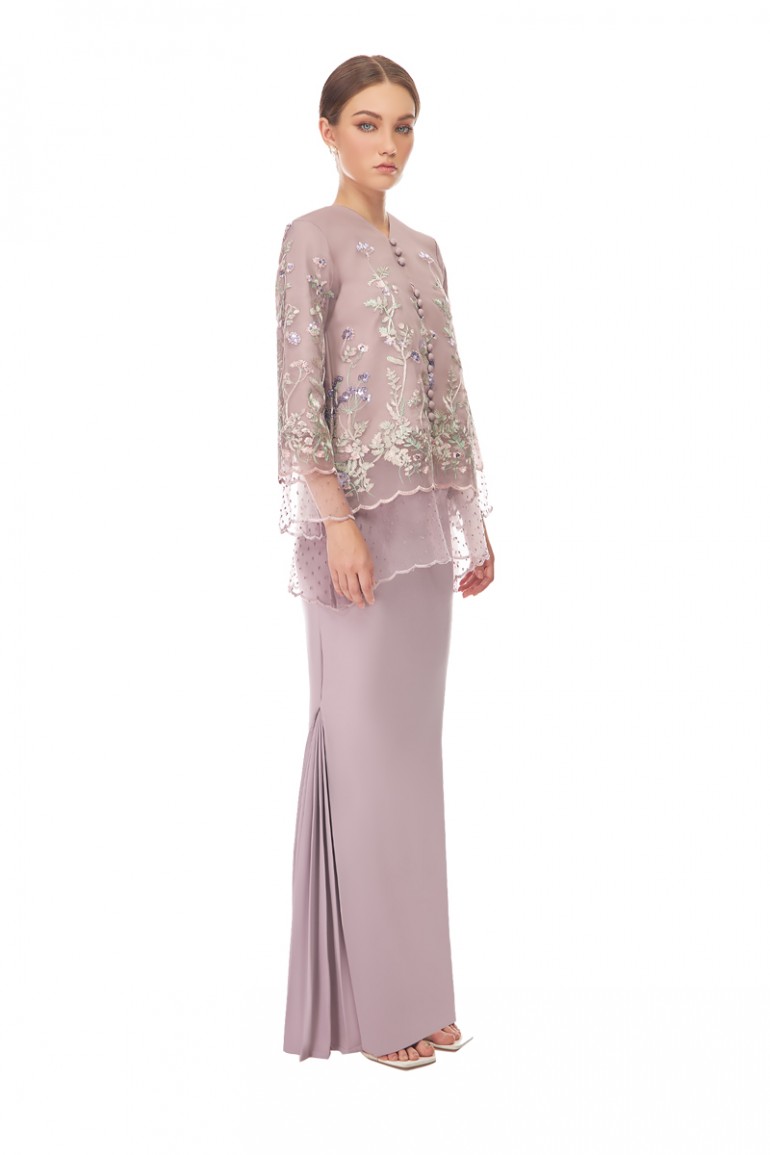 LUNA KURUNG IN SOULMATE PLUM