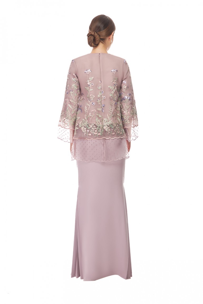 LUNA KURUNG IN SOULMATE PLUM