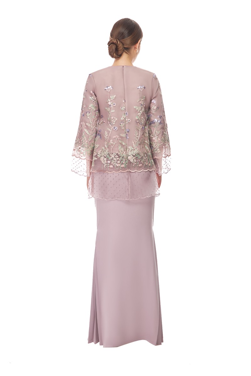 LUNA KURUNG IN SOULMATE PLUM