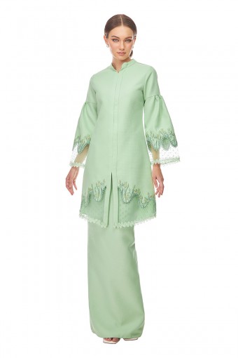 MAISIE KURUNG IN LIGHT GREEN