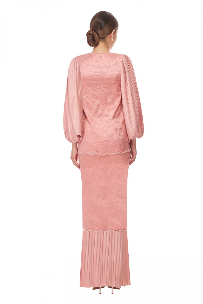 ARIAN KURUNG IN BALLERINA PINK