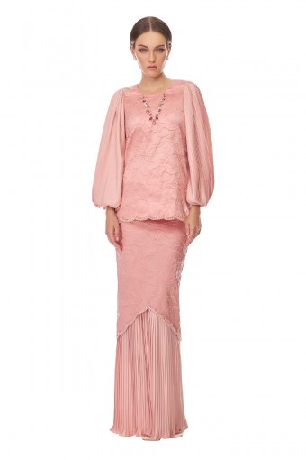 ARIAN KURUNG IN BALLERINA PINK