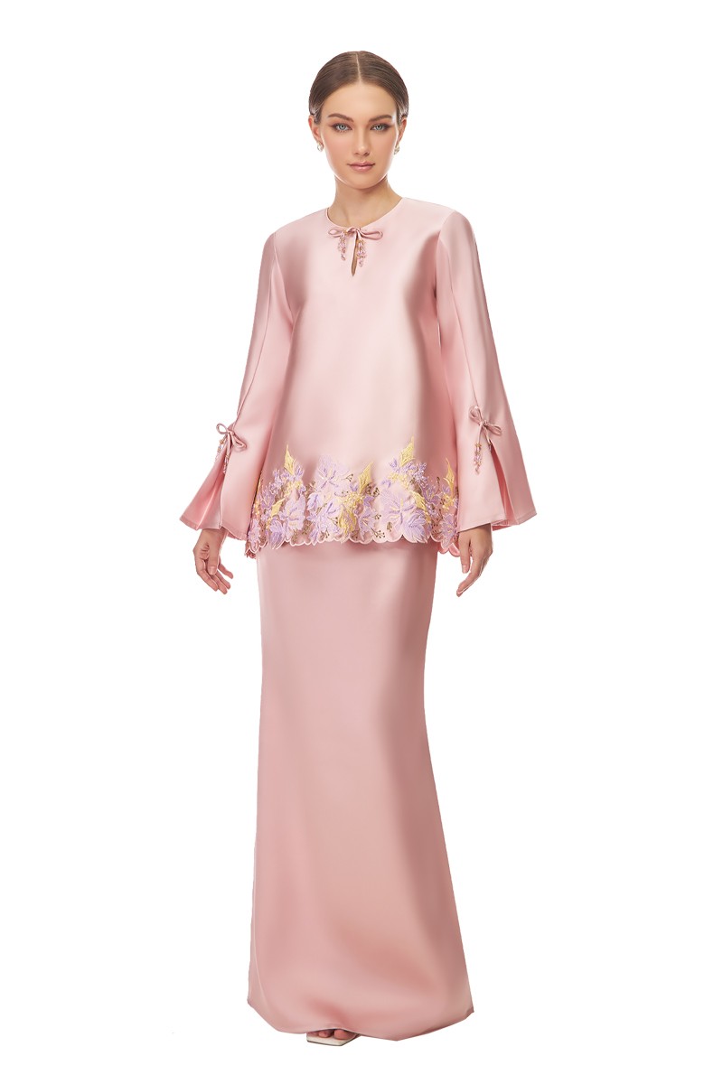 JENIPHER KURUNG IN PINK