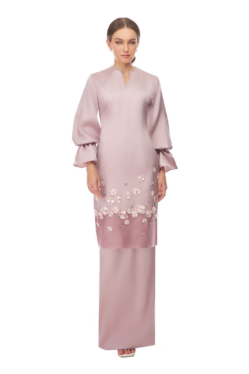 NOELLE KURUNG IN DUSTY PINK