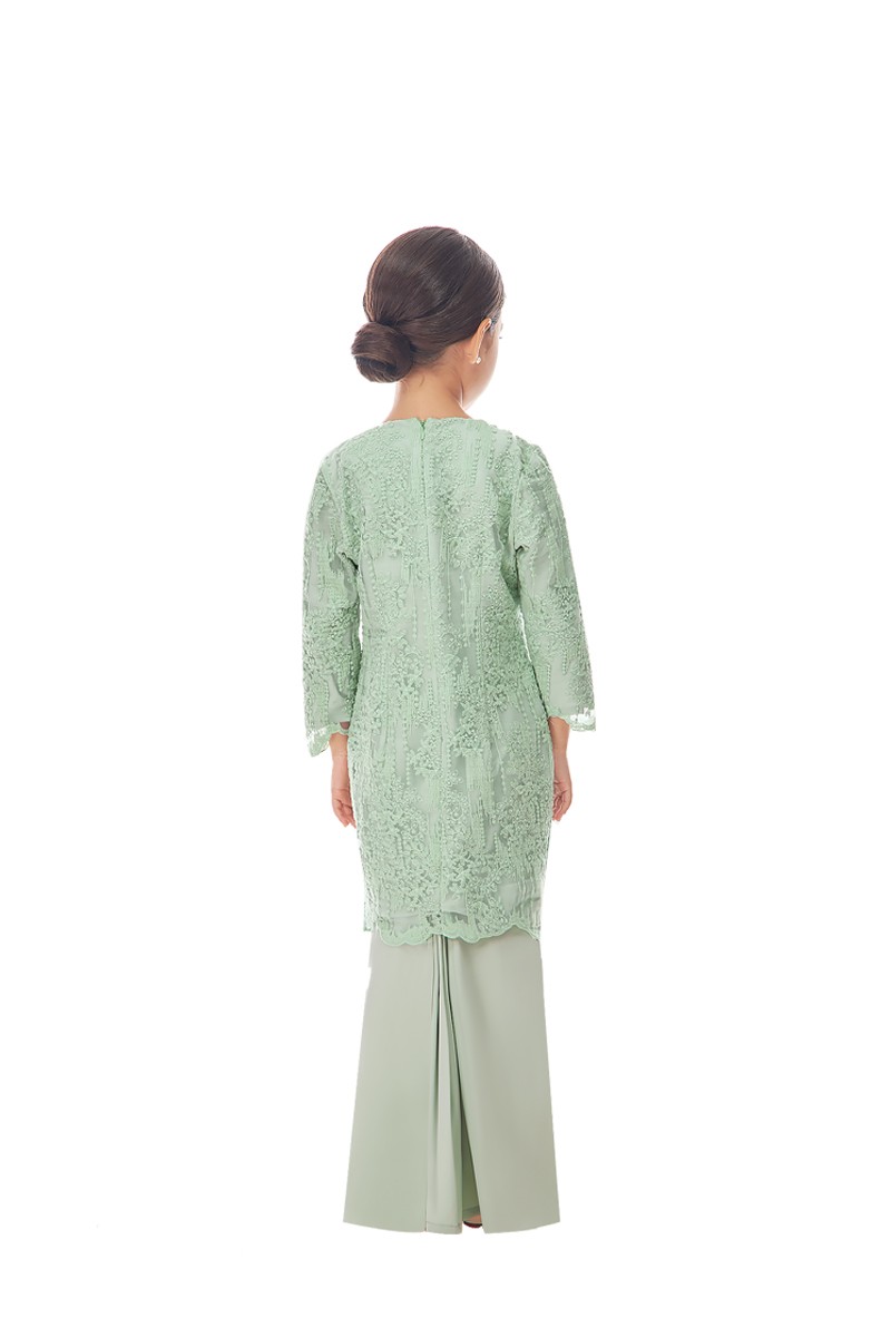 QUINCE KURUNG KIDS IN SAGE GREEN