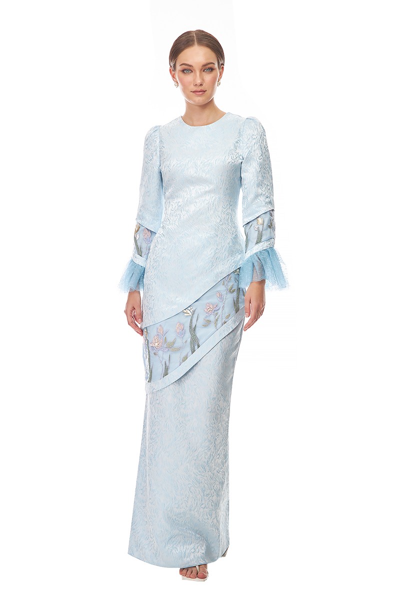 LENNOX KURUNG IN LIGHT BLUE