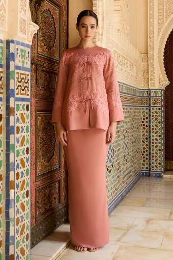 QUINN KURUNG IN SALMON