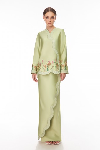 NAILA KURUNG IN APPLE GREEN