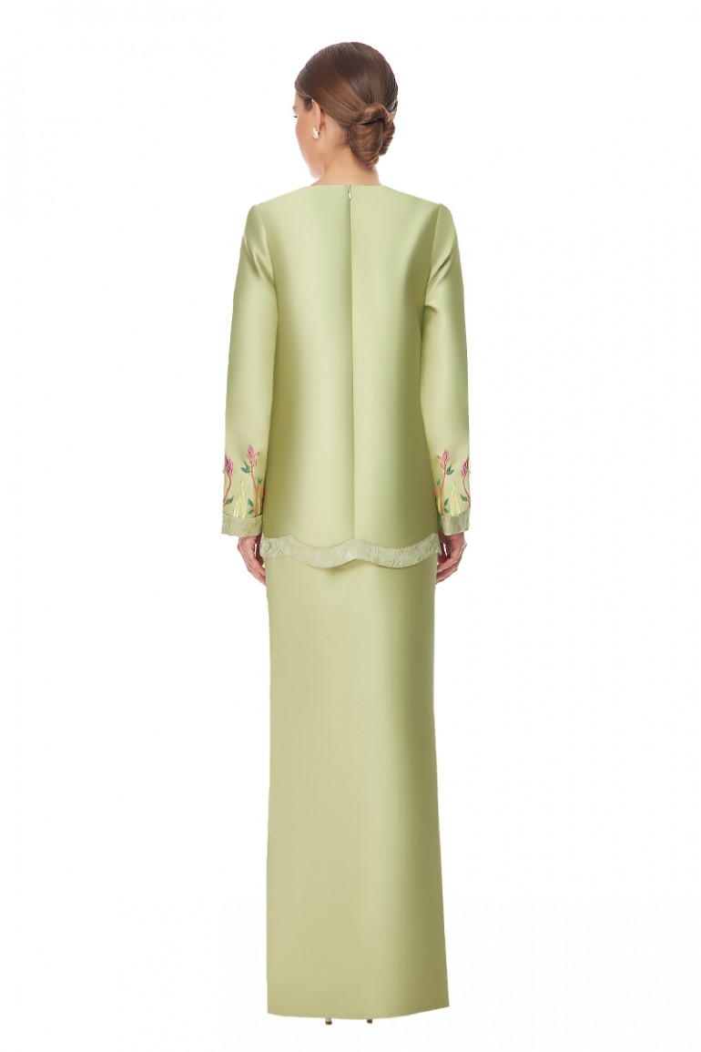 NAILA KURUNG IN APPLE GREEN