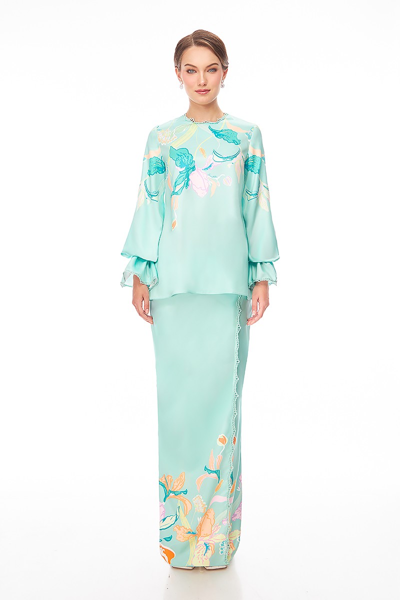 ZARYA KURUNG IN GREEN