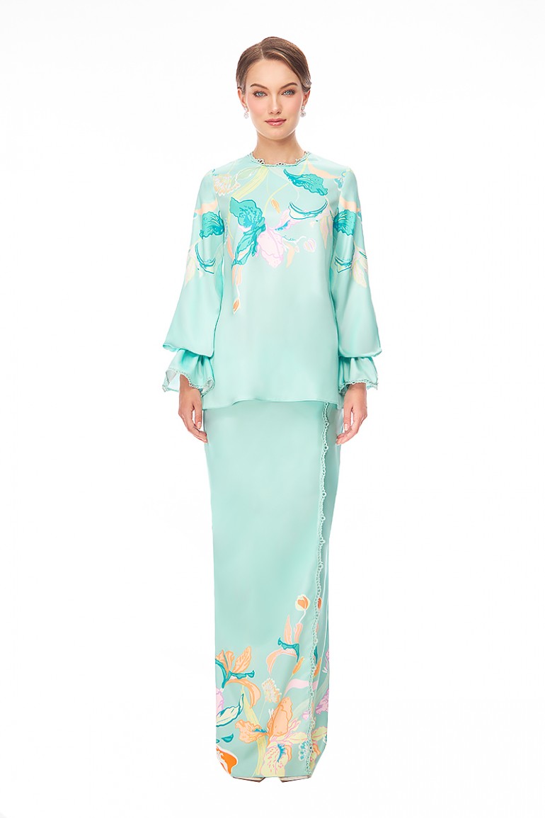 ZARYA KURUNG IN GREEN