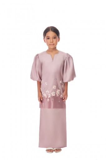 NOELLE KURUNG KIDS IN DUSTY PINK