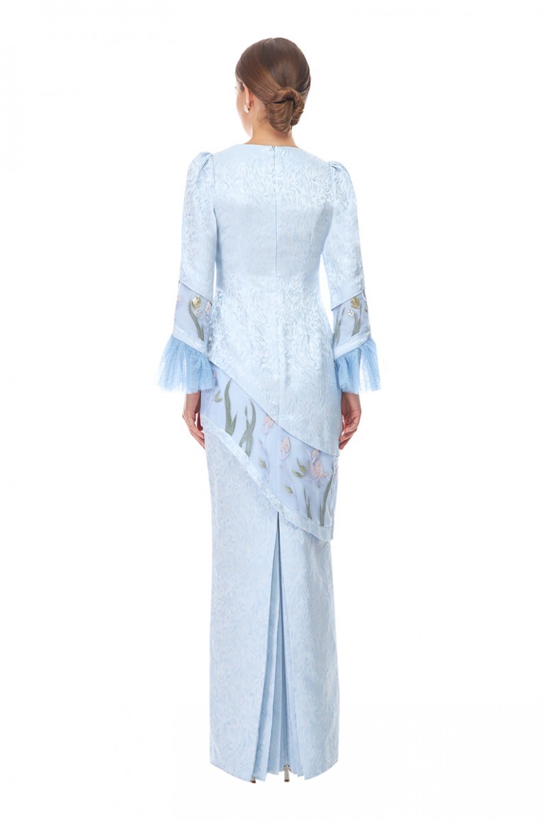 LENNOX KURUNG IN LIGHT BLUE