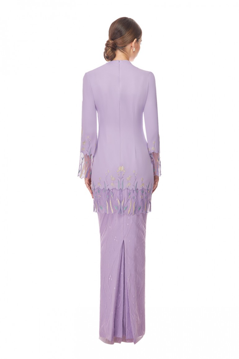 KATERYNA KURUNG IN LILAC