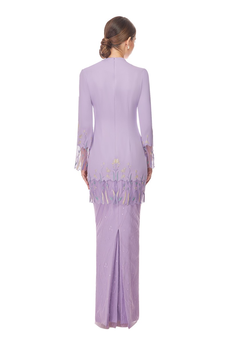 KATERYNA KURUNG IN LILAC